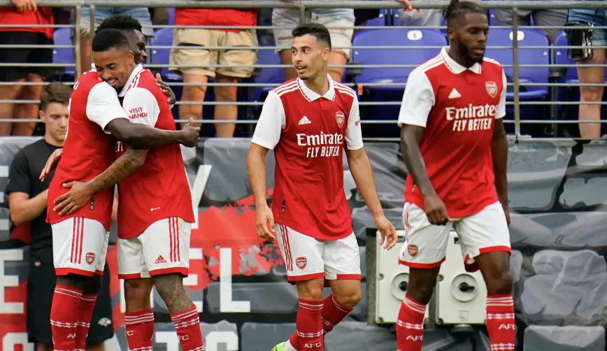 The Tactical Battle: Arteta's Crosses vs. Dyche's Wall